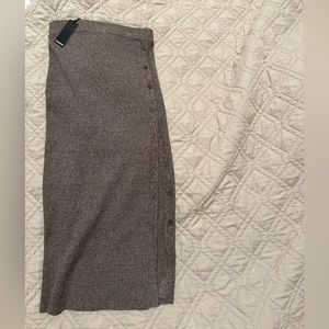 Monrow midi skirt. New with tags, never worn